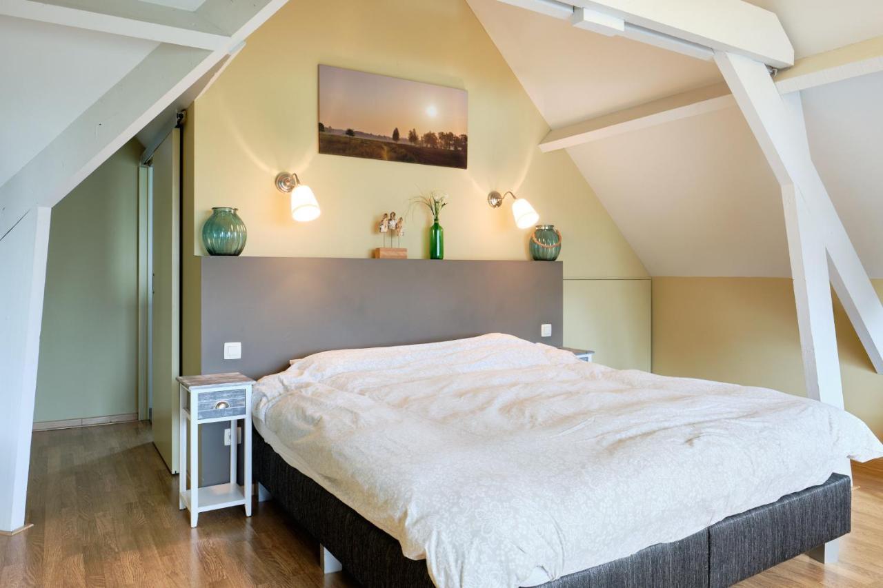 Pieters Huis Kinrooi Buitenkant foto